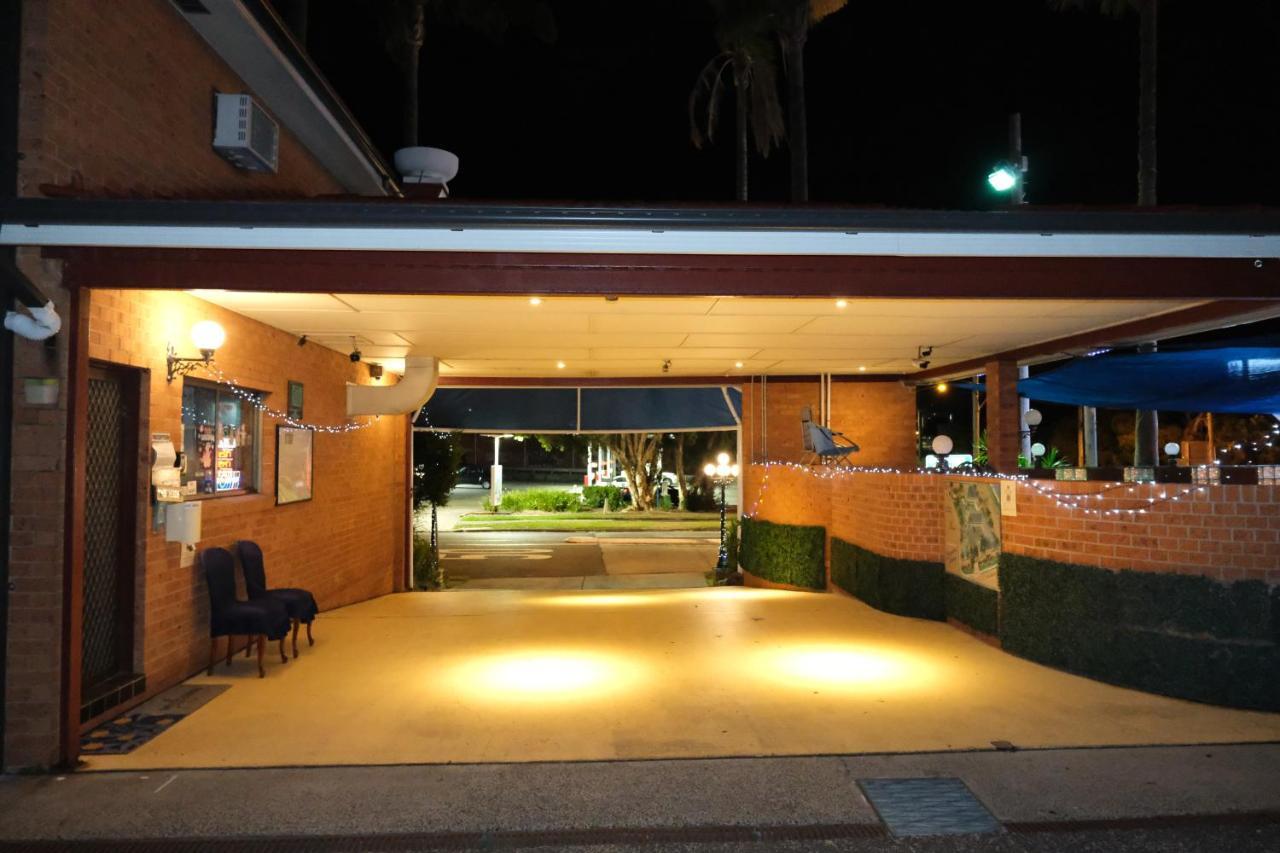 Sapphire Palms Motel Entrance Dış mekan fotoğraf